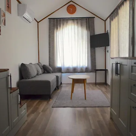 Yueksel Tiny House